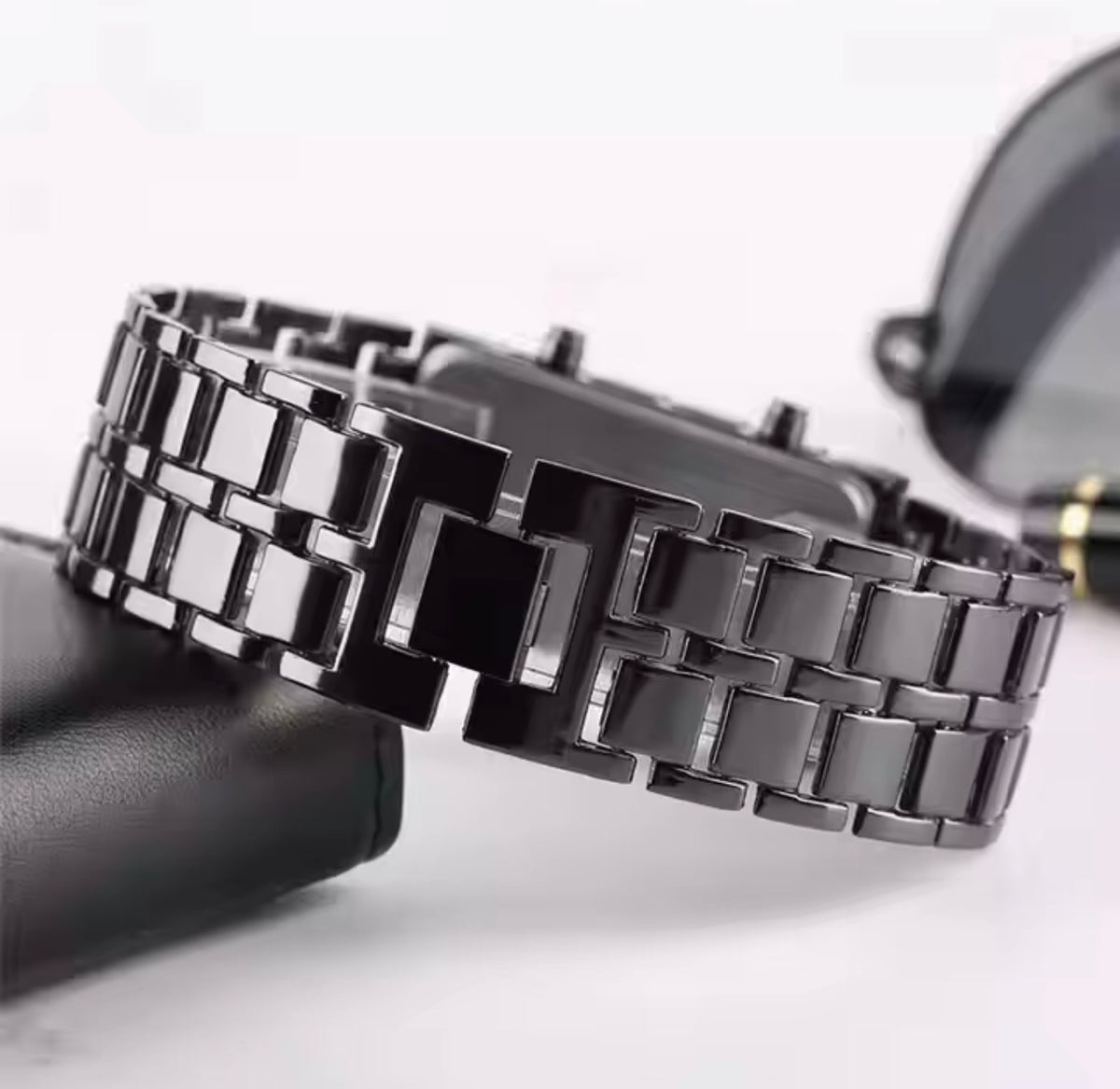 Montres de Couple Numériques 2025 en Acier Inoxydable