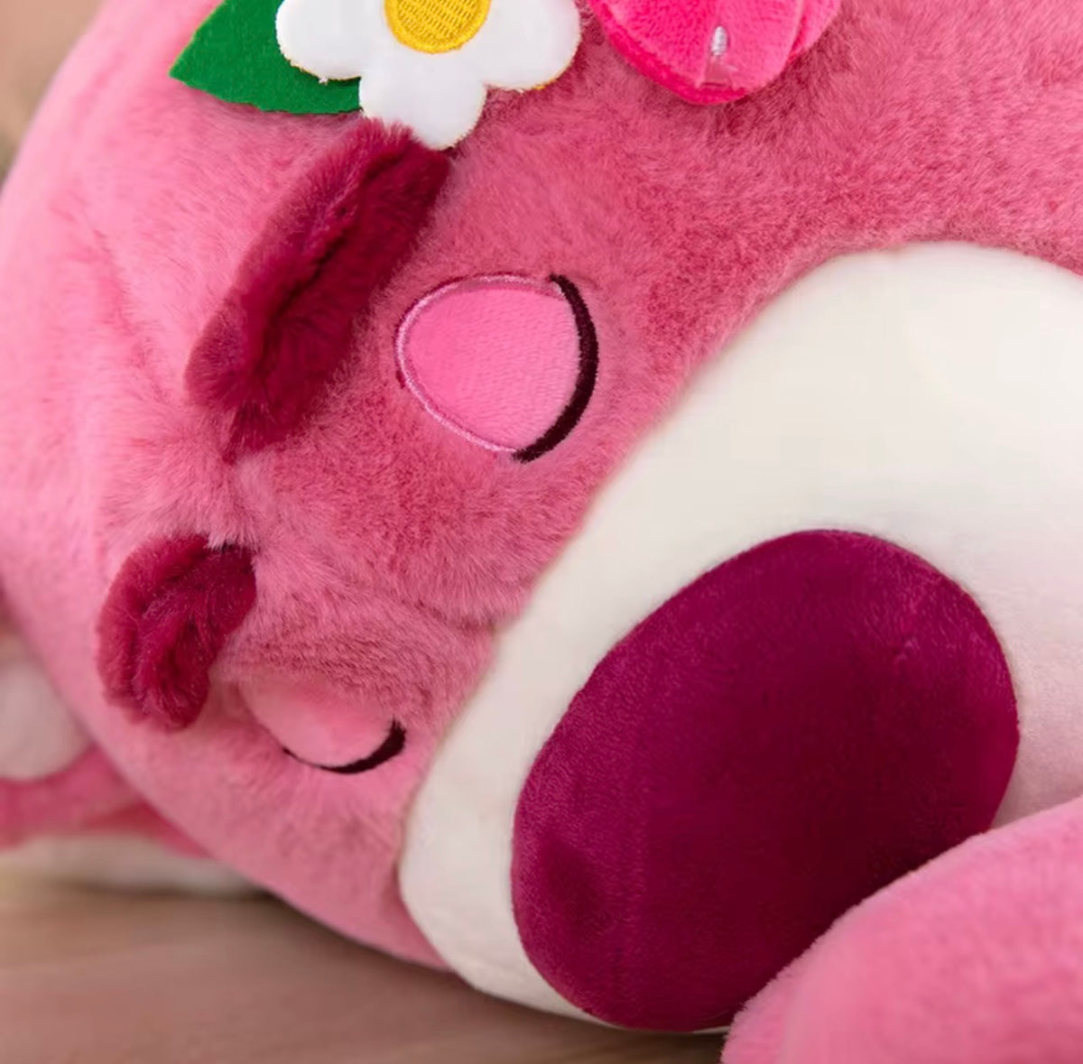 Peluche Lotso Oso Rosa "Dulce Fresa" – Compañero de Peluche Ultra Suave