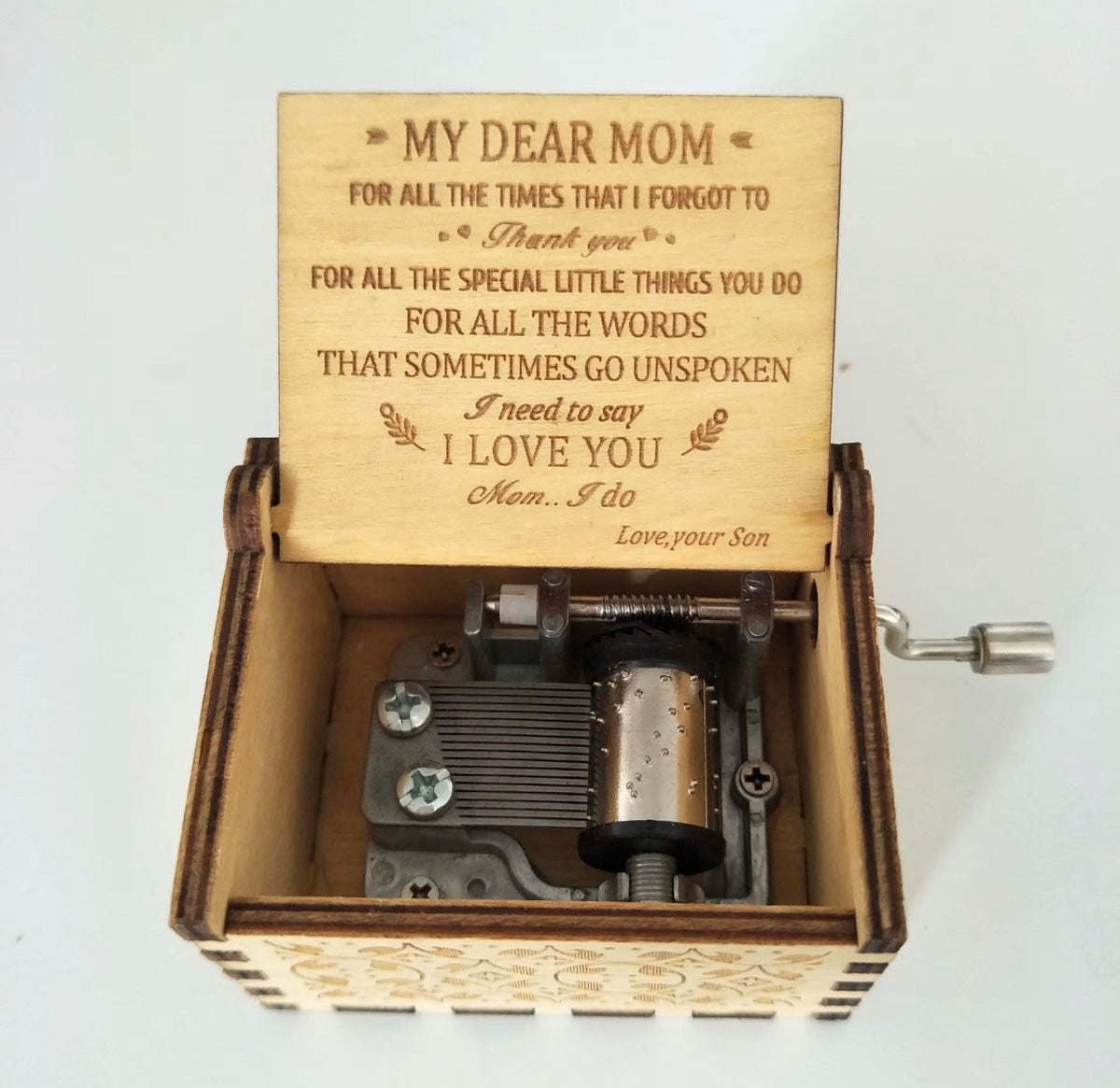 Boîte à Musique en Bois Gravée – Le Cadeau Sentimentale & Intemporel pour vos Proches