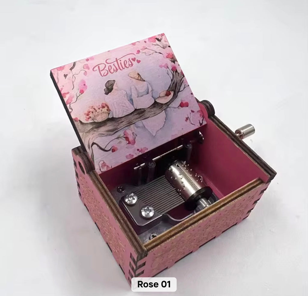 Boîte à Musique en Bois Gravée – Le Cadeau Sentimentale & Intemporel pour vos Proches
