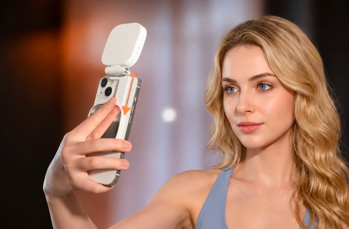 Rechargeable Magnetic LED Selfie Light – Professional Smartphone Lighting